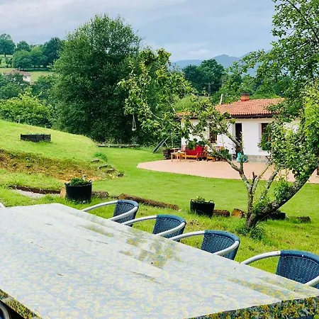 Prázdninový dům Finca La Naguada Casa Rural En Asturias